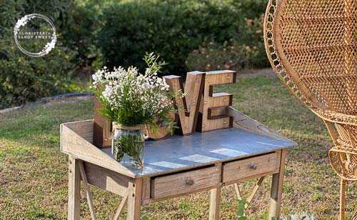 decoracion floral de bodas plata y oro